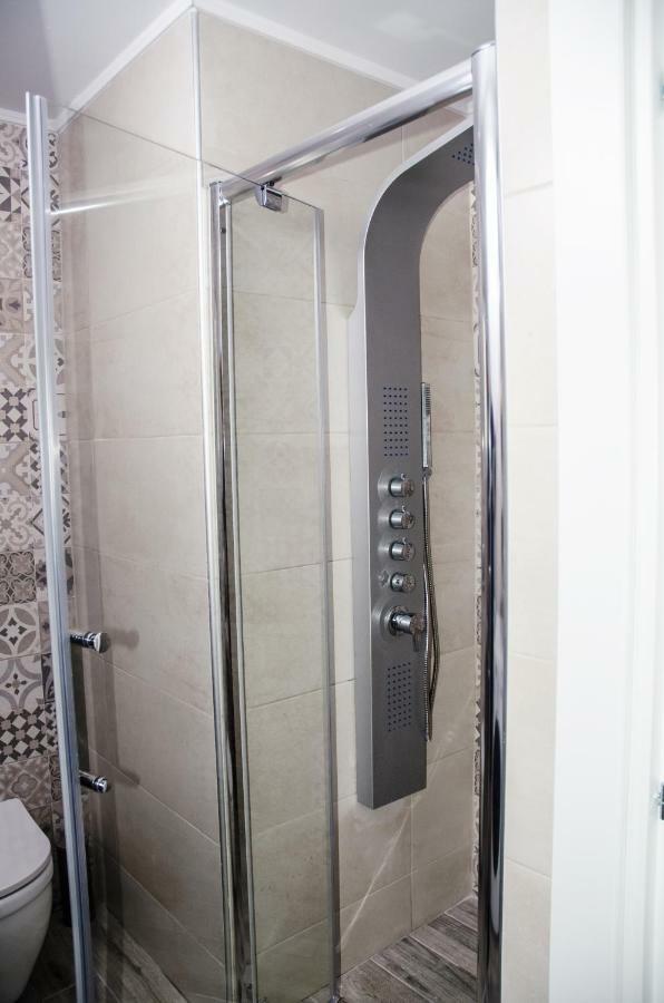Cozy Home In Thessaloniki Center מראה חיצוני תמונה